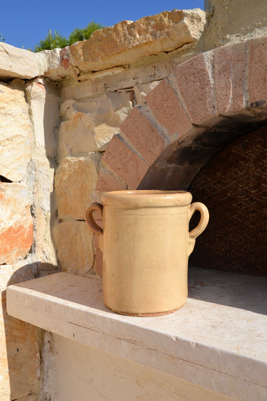 19th century Italian terracotta Capasa jar from Puglia