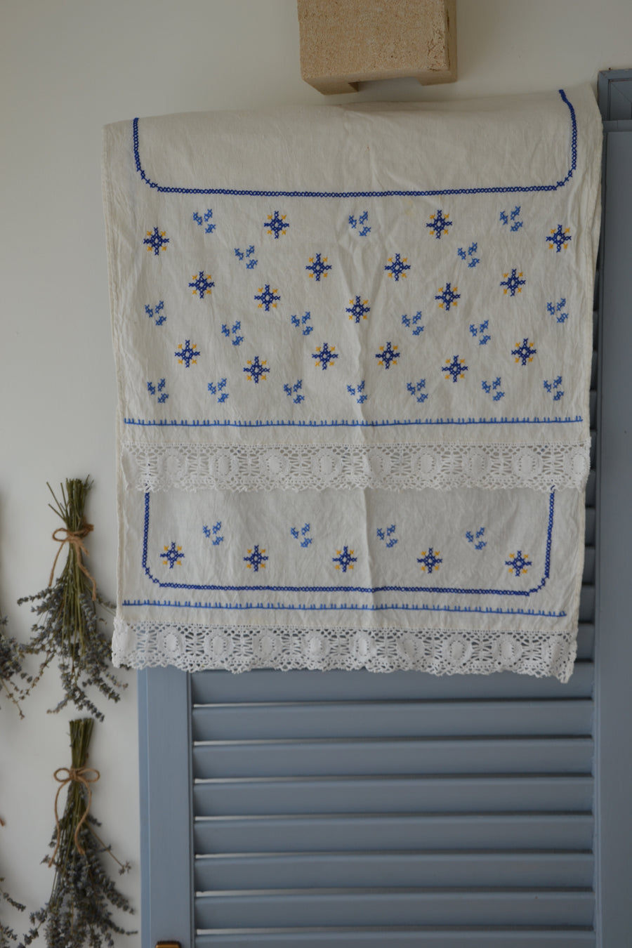 Handmade vintage Italian tea towel with stars and flowers