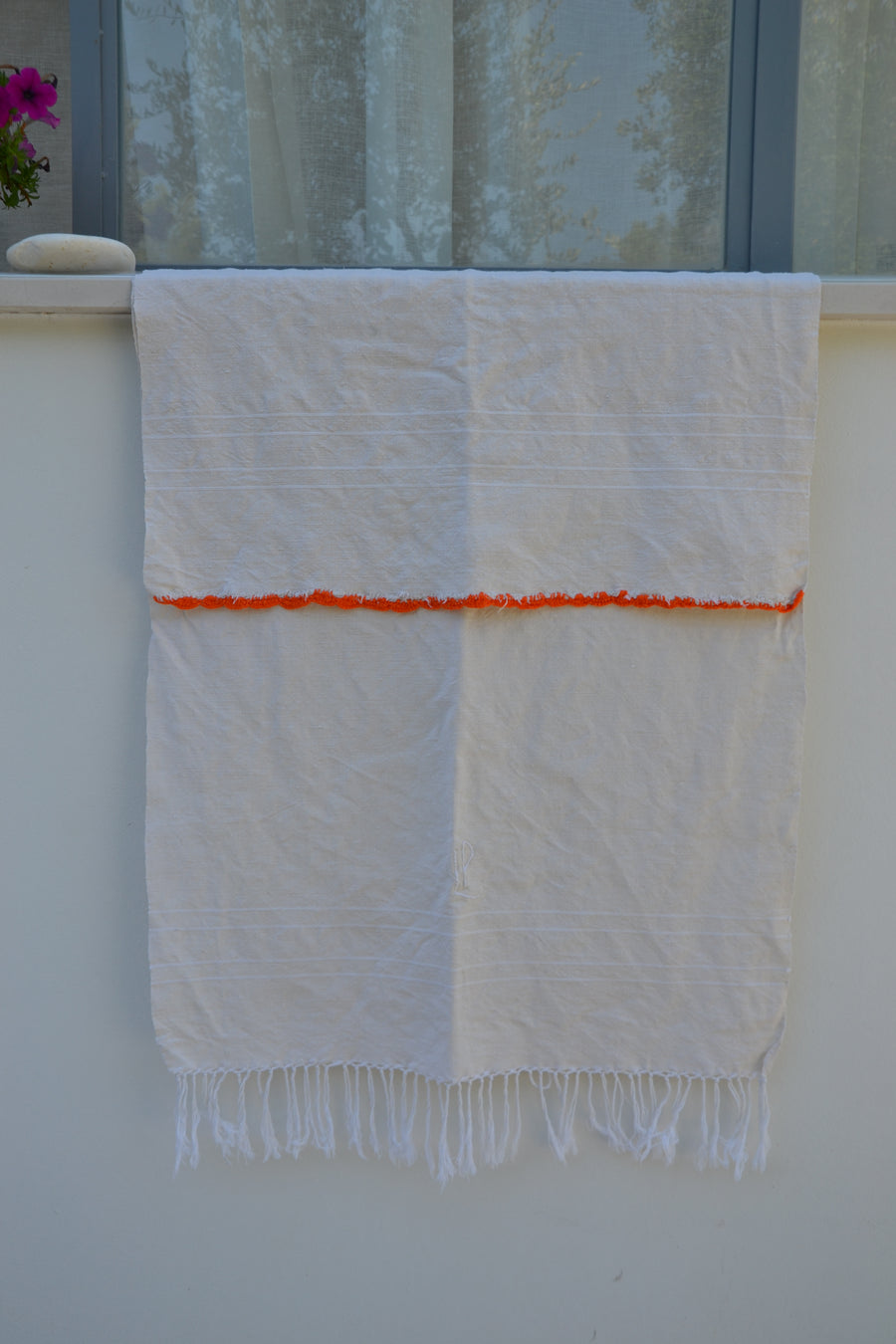 Organic handmade vintage Italian tea towel sourced in Puglia