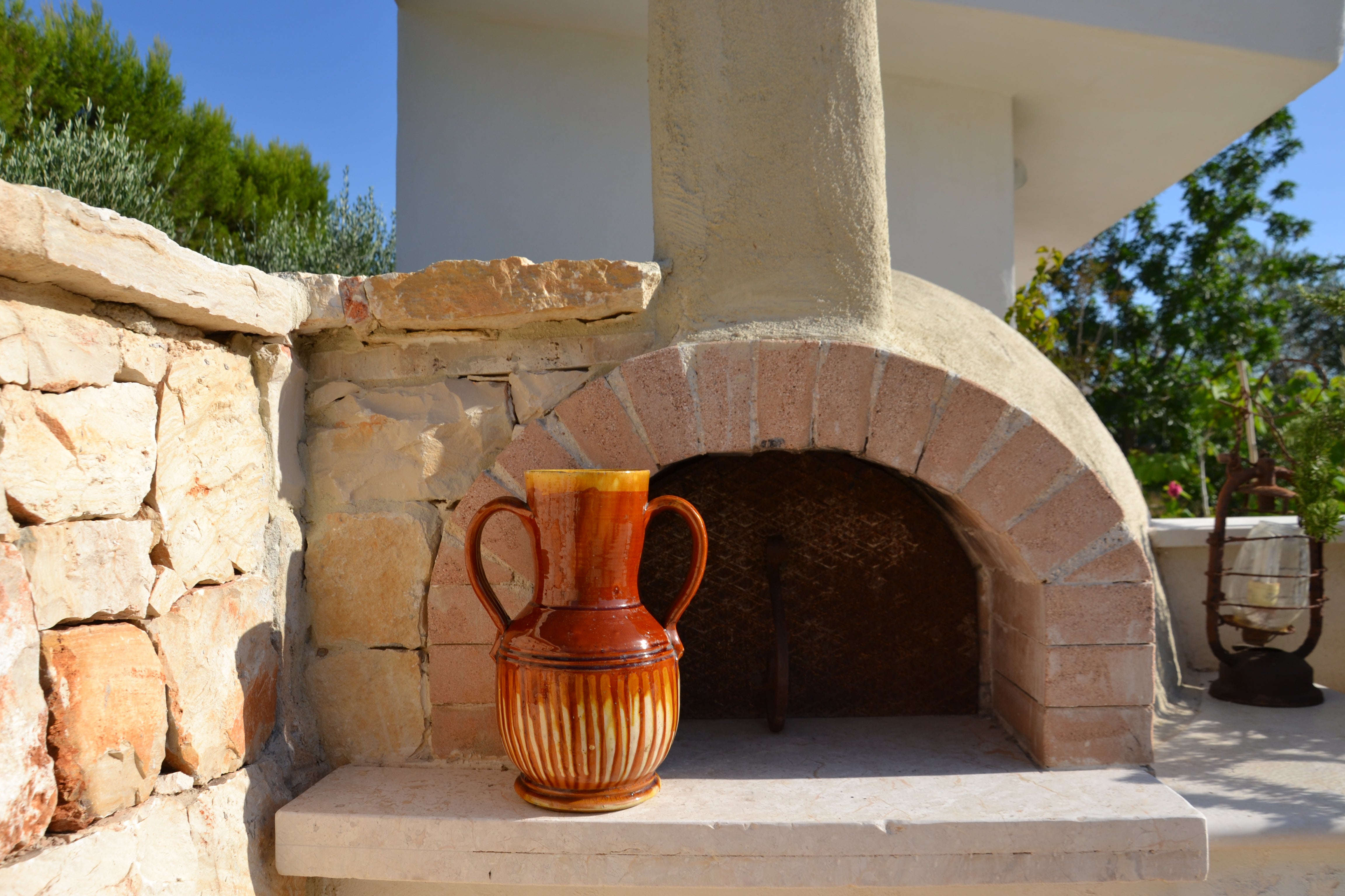 RARE 19TH CENTURY ITALIAN BROWN STRIPED VASE